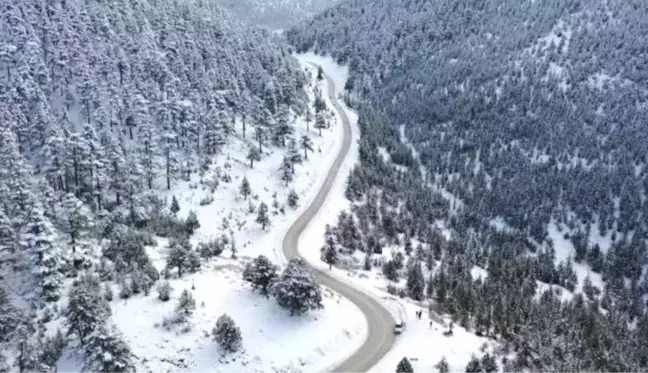 Yüksek kesimlerde kar kalınlığı 30 santimetre oldu