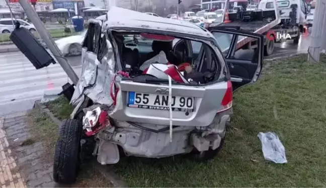 Son Dakika | Samsun'da tır otomobile çarptı: 1 ölü, 4 yaralı