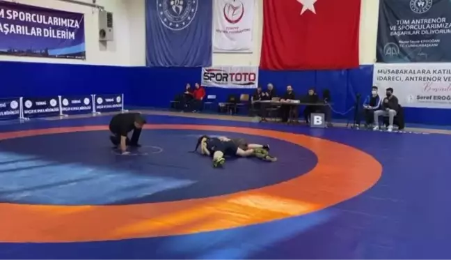 Tekirdağlı Hüseyin Pehlivan Türkiye Büyük Kadınlar Güreş Şampiyonası başladı