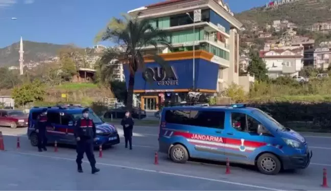 Alanya'da halk otobüsü şoförünü darbeden yabancı uyruklu şüpheli tutuklandı