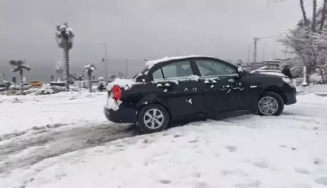 ZONGULDAK - Kar yağışı etkili oluyor