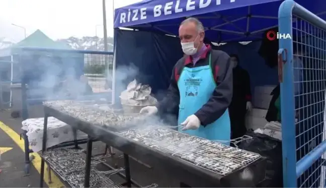 Hamsi Festivali'nde 2,5 ton hamsi dağıtıldı