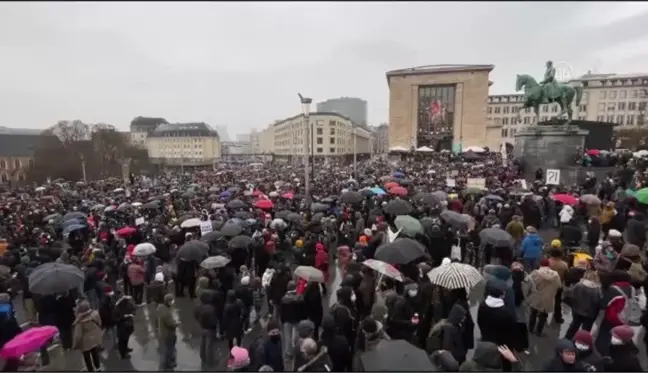 Kültür ve sanat çalışanlarından protesto