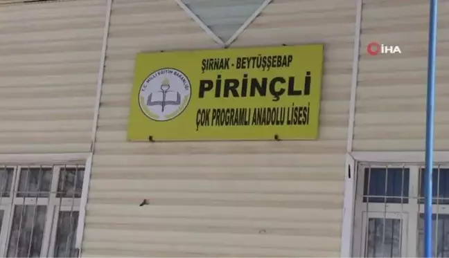 Okulda sıra geceleri yaparak sınava hazırlanıyorlar