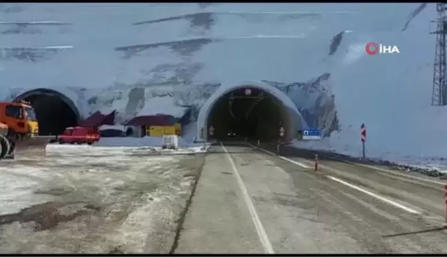 Eğribel Tüneli'nin bir tüpü ulaşıma açıldı