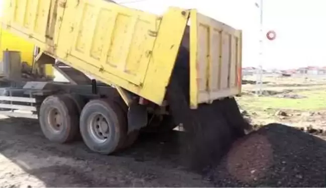 (ANKARA)Karagedik Mahallesi'nin yolları yapıldı, halk rahatladı