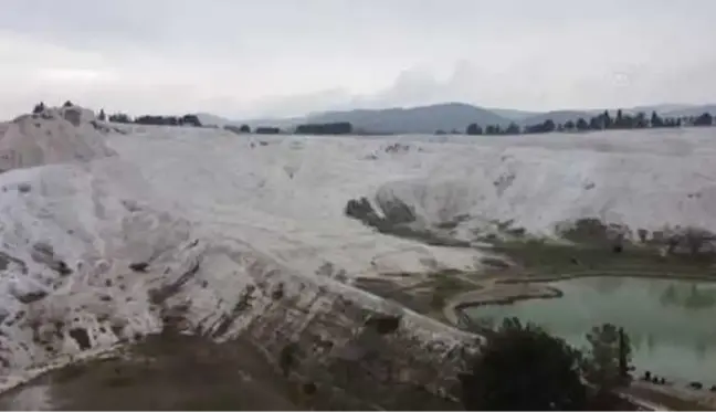 Pamukkale'ye 2022'de 2 milyon ziyaretçi bekleniyor