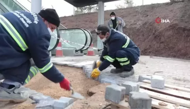 Başkent'e merdivenli ve asansörlü yeni yaya üst geçitleri