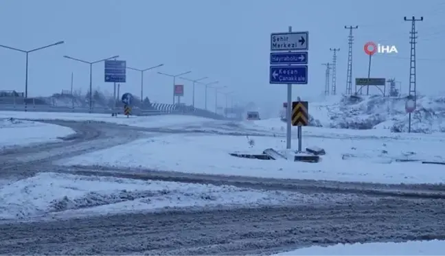 Tekirdağ'da kar yağışı hayatı olumsuz etkiledi