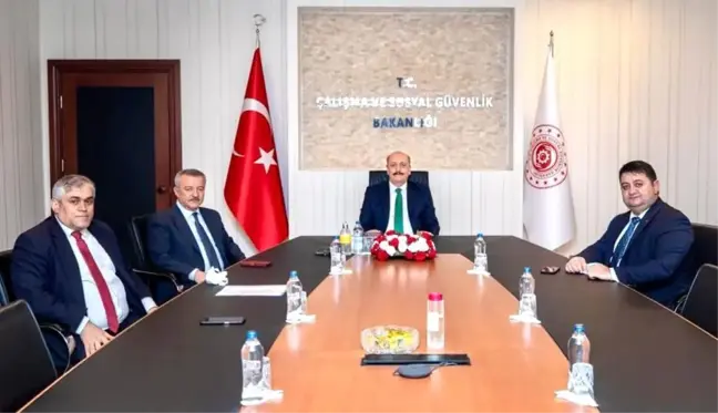 Çalışma Bakanı Bilgin'i ziyaret ettiler
