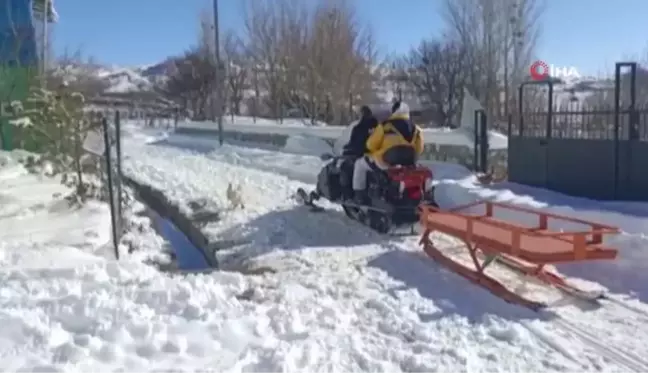 (TUNCELİ)Yollar kapalı olunca KOAH hastasına kar motoru ile ulaşıldı