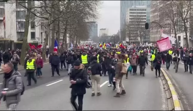 Belçika'da Kovid-19 tedbirleri protesto edildi (2)