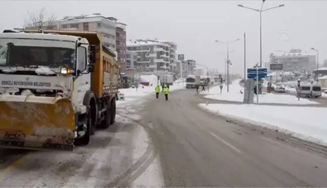 Etkili olan kar yağışı ve sis şehirler arası güzergahlarda ulaşımı aksattı
