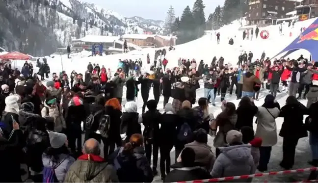 Ayder kar festivalinden 'Şambreller ile kaymak' yasaklandı