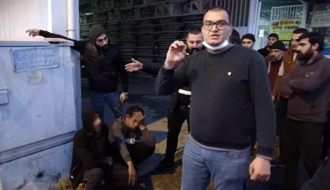 30 kilometre kovalayıp yakaladığı hırsızlık şüphelisi çocukların etrafını sarıp polise teslim ettiler
