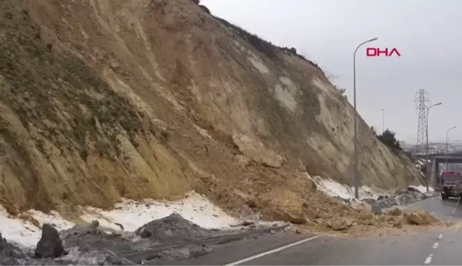 ARNAVUTKÖY'DE YOLA TOPRAK KAYDI