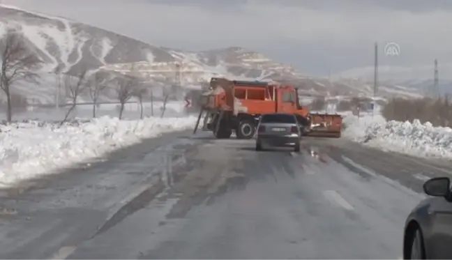 Konya'yı komşu şehirlere bağlayan yollar açıldı