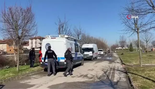 Eşyaları dere kenarında bulunmuştu... Ekipler didik didik kayıp şahsı arıyor