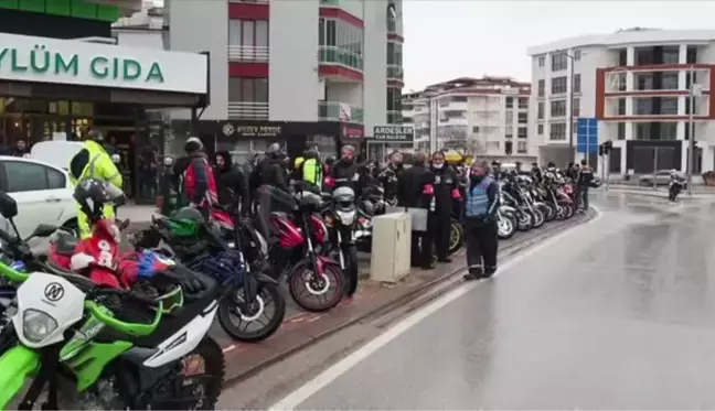 Otomobiliyle motokuryenin ölümüne neden olan zanlı hakim karşısında