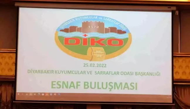 DİKO Başkanı Yüksel, esnaflarla değerlendirme toplantısı için bir araya geldi