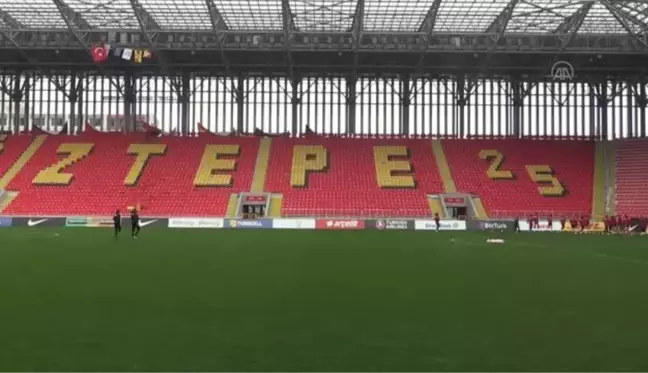Kadın futbolu Süper Lig ekiplerinin desteğiyle gelişiyor