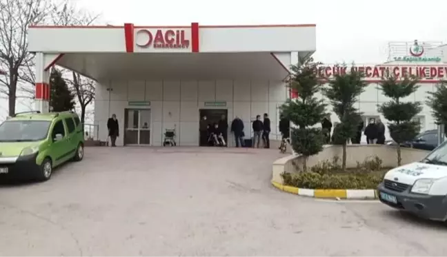 Son Dakika | KOCAELİ -Tabancayla karnından vurulmuş halde bulunan kadın hastaneye kaldırıldı