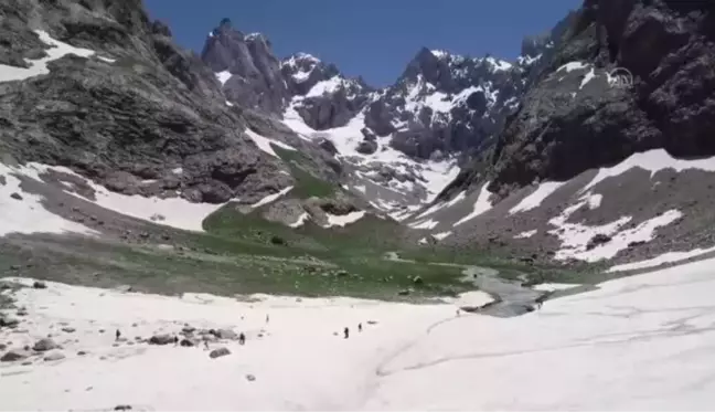 VAN/HAKKARİ - Cilo Dağları'ndaki buzulların yüzde 48'i küresel ısınma nedeniyle eridi