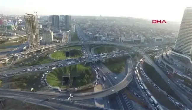 Mahmutbey gişelerinin taşınması talebi yargıda… Duruşmada eve gitmek için gişe ücreti ödeyen mağdurlar dinlendi