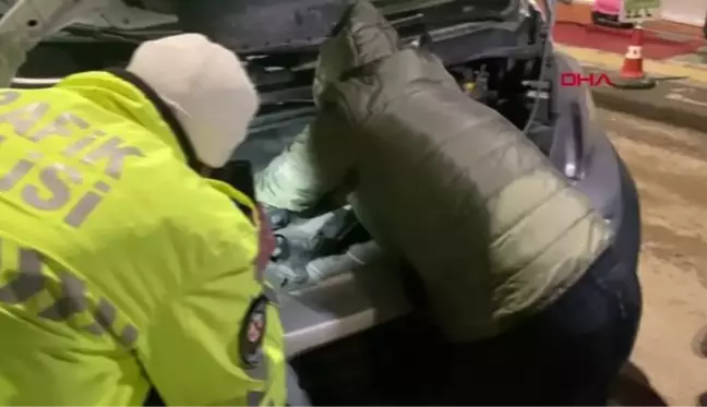 Kamyonetin motoruna giren kedi kurtarıldı