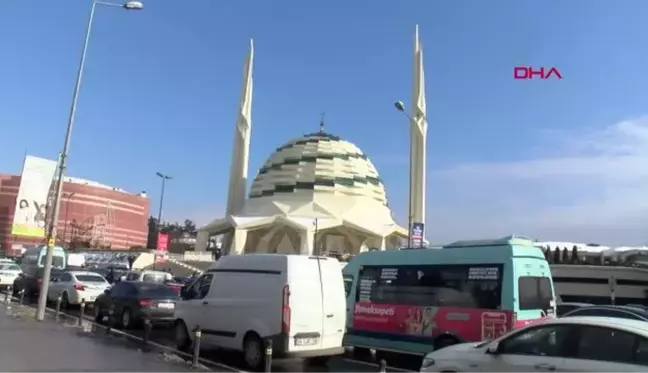 MHP'Lİ MEHMET BÜLENT KARATAŞ'IN ANNESİ SON YOLCULUĞUNA UĞURLANDI