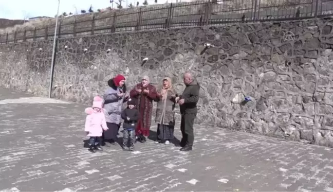 Bitlis'teki Ahıska Türkleri Ukrayna'da barışın sağlanması için dua ediyor