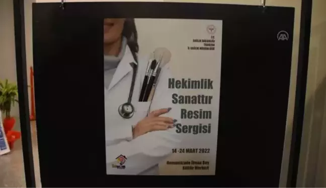 Kadın hekimlerin resimlerinin yer aldığı 