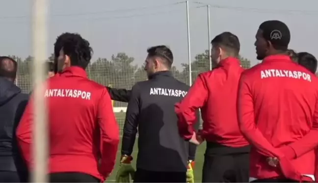 Antalyaspor Başkanı Aziz Çetin, takımın performansı ve hedeflerini değerlendirdi