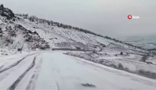 Adıyaman'da soğuk hava yolları buz pistine çevirdi