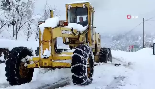 Bartın'da karda mahsur kalan vatandaşın imdadına AFAD ekipleri koştu