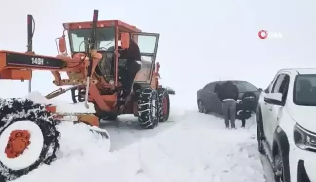 Bahçesaray-Hizan karayolunda ulaşım güçlükle sağlanıyor