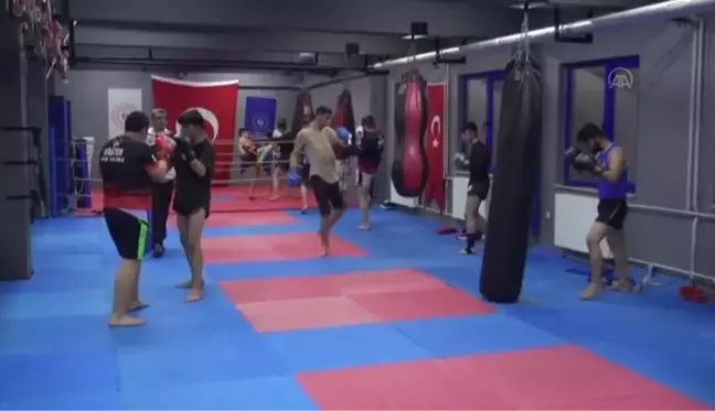 Bitlisli sporcular Muay Thai Türkiye Şampiyonasına hazırlanıyor