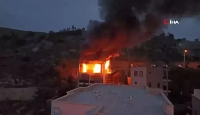 Bodrum'da yangında ev alev topuna döndü