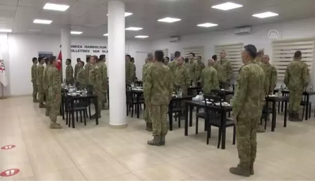 Libya'da görevli Türk Silahlı Kuvvetleri deniz unsurları ilk iftarını yaptı