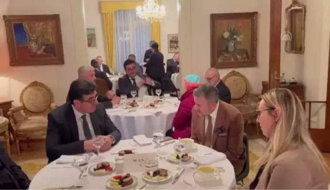 Bern Büyükelçisi Acarsoy, İsviçre'deki Türk STK temsilcilerine iftar verdi