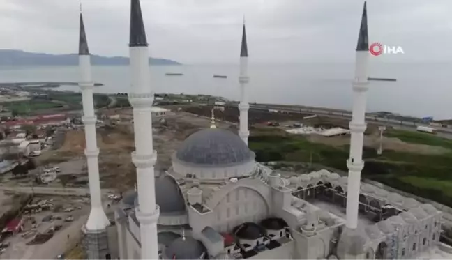 Doğu Karadeniz'in en büyük cami ve külliyesinin yapımında sona yaklaşılıyor