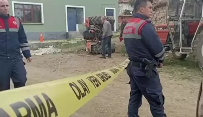 Devrilen traktörün altında kalan sürücü öldü