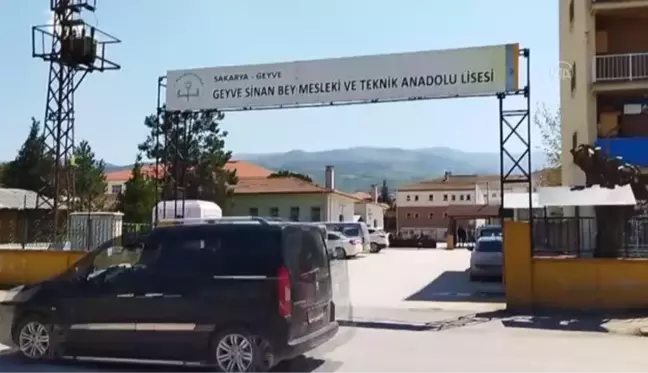 Lisede çıkan kavgada yere düşen öğrenci hayatını kaybetti