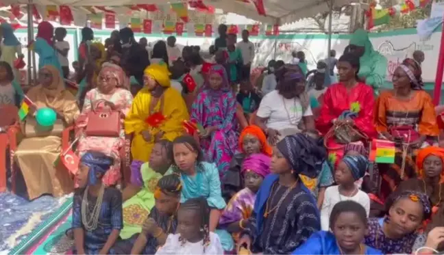 Senegal Maarif Okulunda 23 Nisan coşkusu