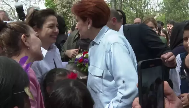 Akşener, Çocuk Şenliğine Katıldı