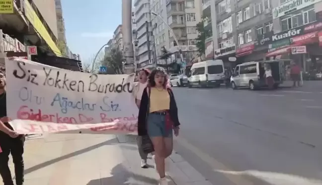 Öğrenci Kolektifleri Gezi Davası'nda Verilen Mahkumiyet Kararlarını Protesto Etti: