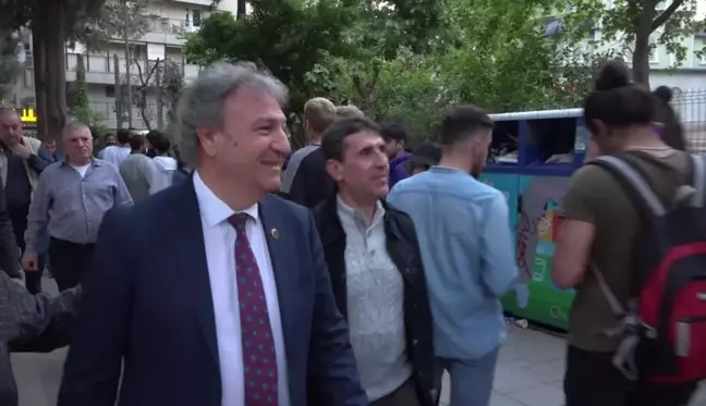 Bornova Belediye Başkanı Mustafa İduğ Önce Camii Ardından Kilise İftarındaydı