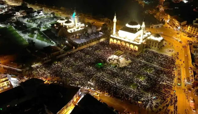 Konya'da Kadir Gecesi coşkusu