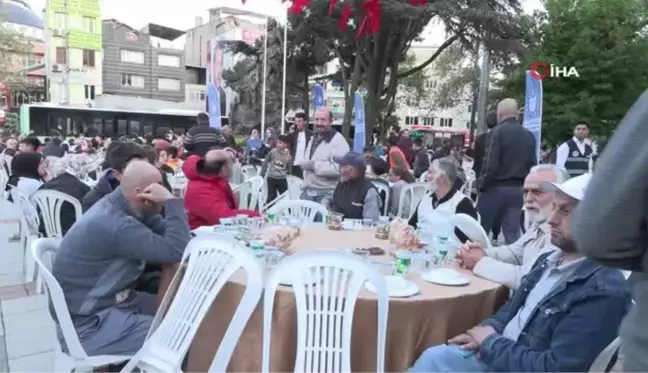 Orhangazi ve Yıldırım'da vatandaşlar iftar sofralarında buluştu