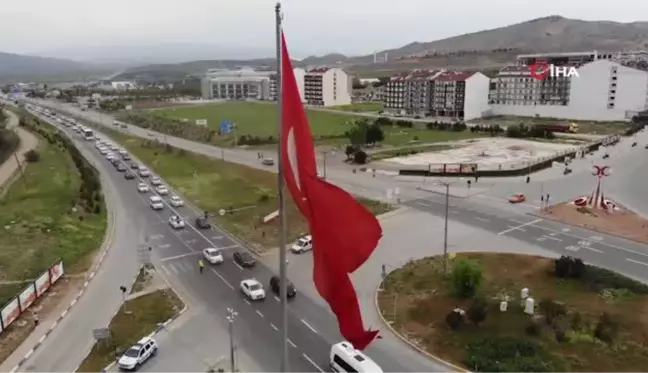 43 ilin geçiş noktasında bayram yoğunluğu sürüyor: Kilometrelerce kuyruk oluştu